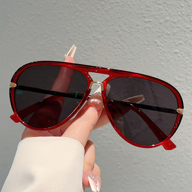 🕶50% KEDVEZMÉNY!! ⏰Női retró dupla híddal ellátott napszemüveg