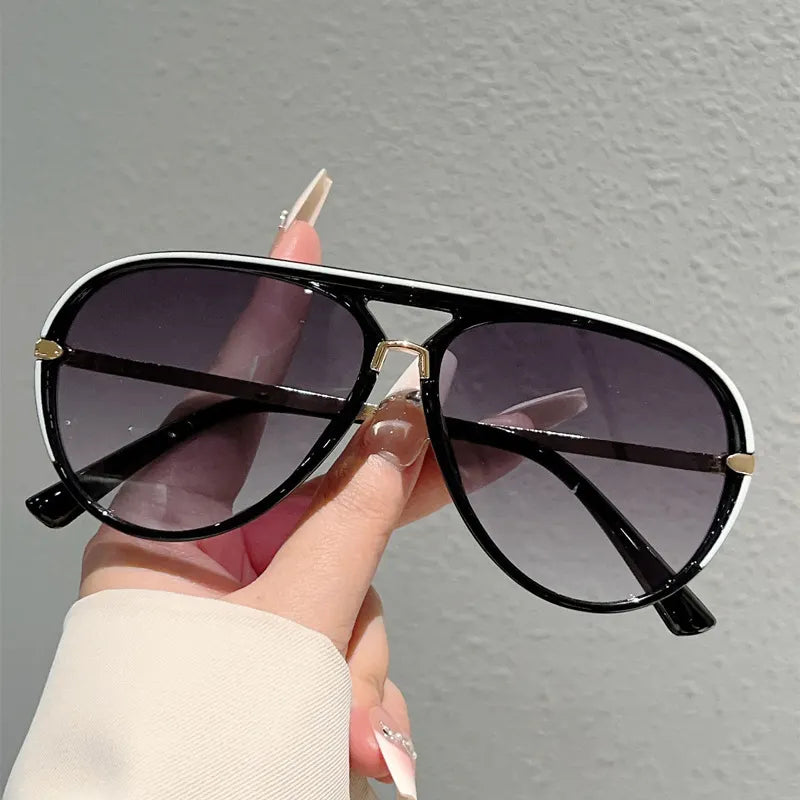 🕶50% KEDVEZMÉNY!! ⏰Női retró dupla híddal ellátott napszemüveg