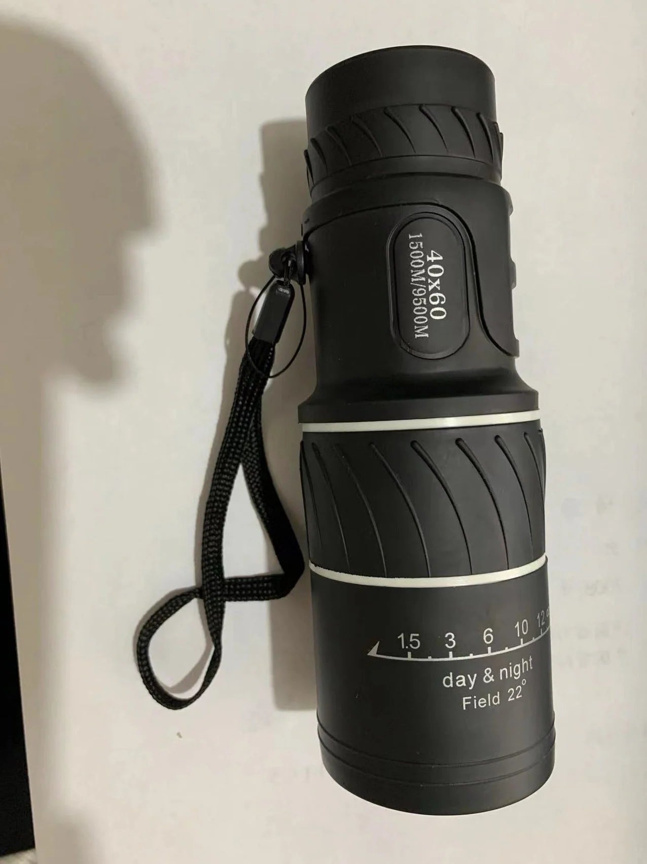 16x52-es monokuláris távcső optikai zoommal